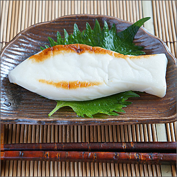 ととかま（笹かまぼこ・箱入り）